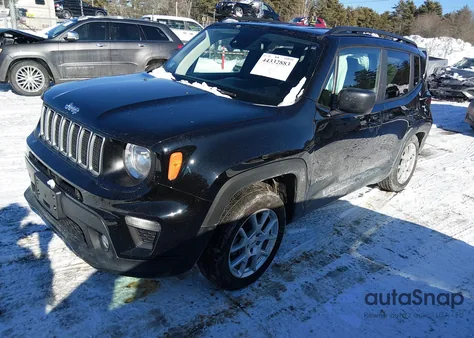2023 Jeep Renegade Latitude 4X4 из США, поврежденный, VIN ZACNJDB16PPP21201